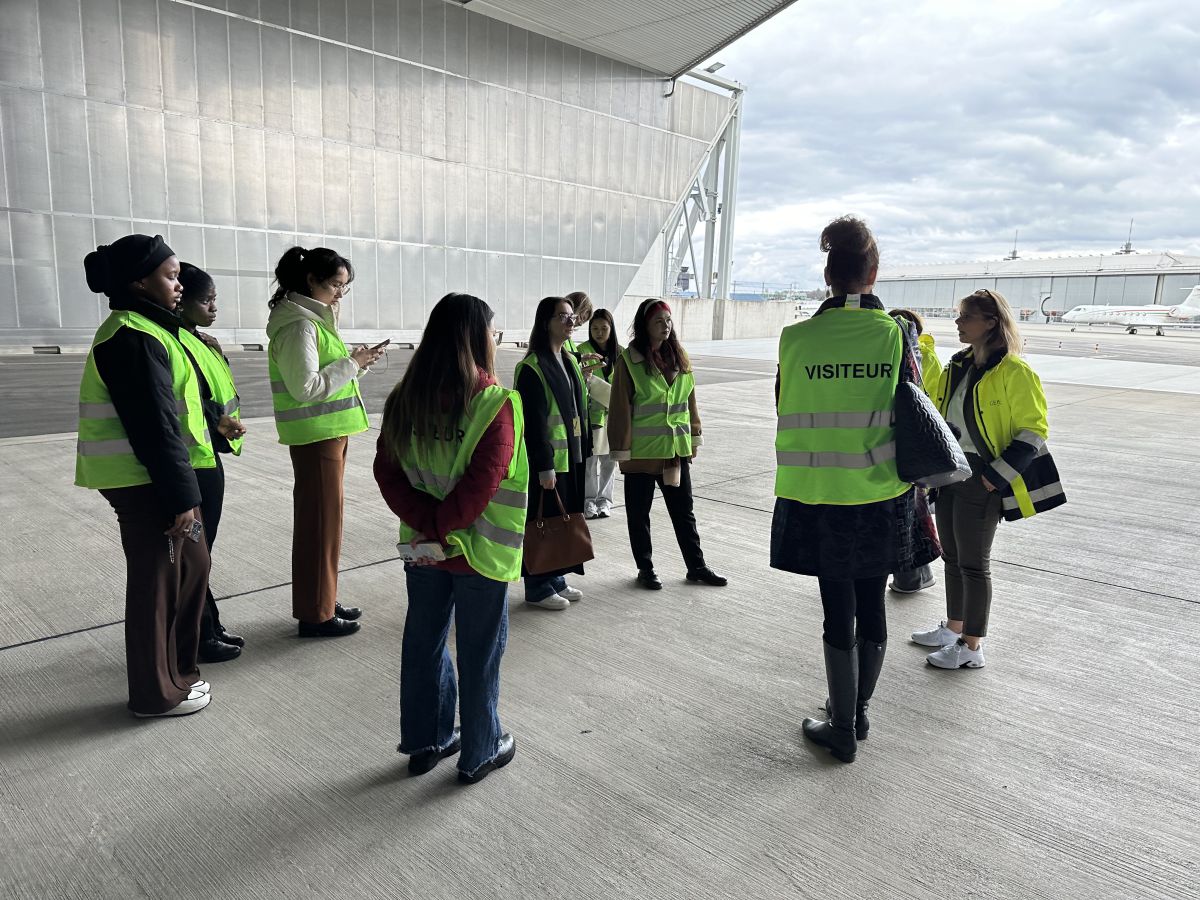 ssbm geneva students airport visit