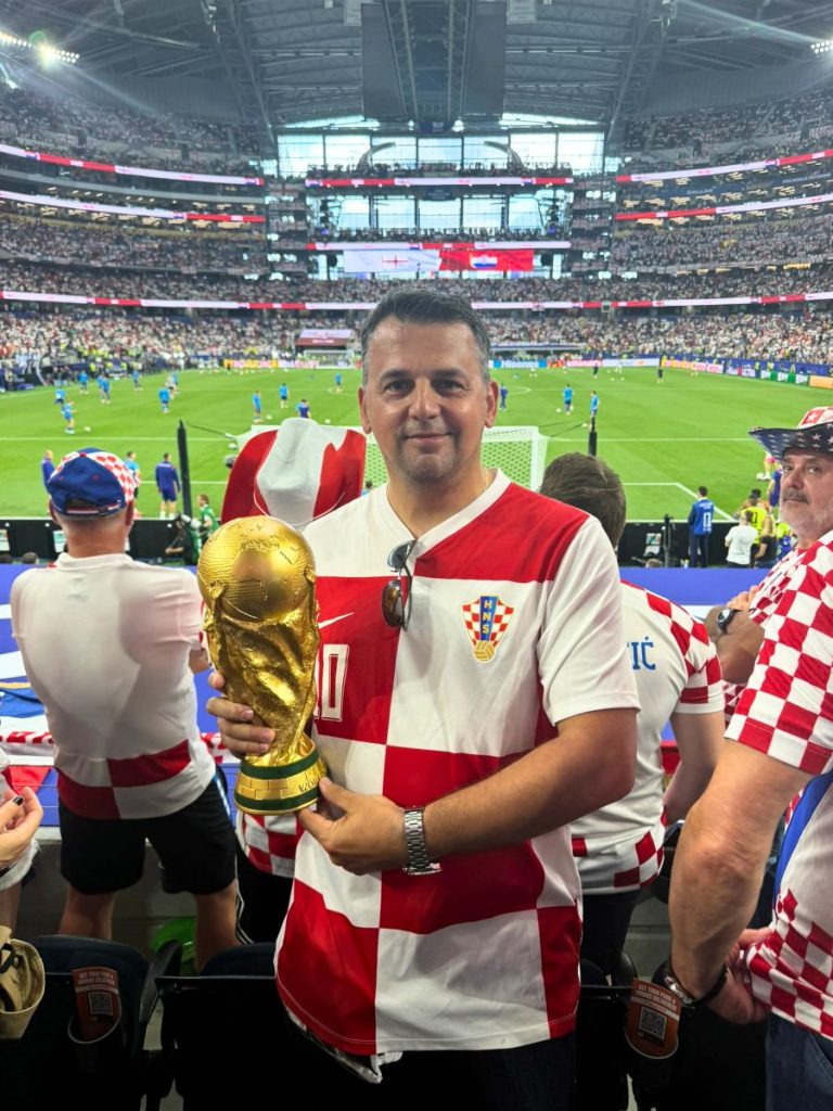 SSBM Professor Dario Silić at the FIFA Worčd cup game